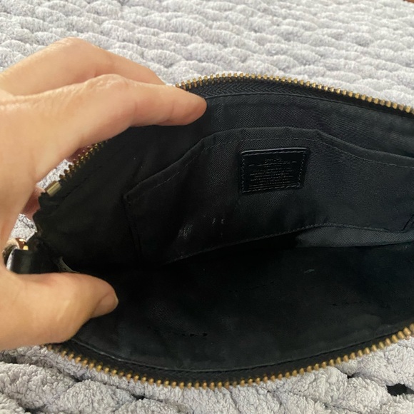 Coach Dark Green Leather Shoulder Bag with Gold Chain - Picture 3 of 6